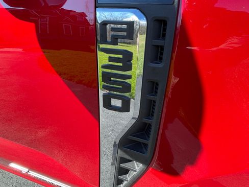 Used 2023 Ford F350 Limited image 11