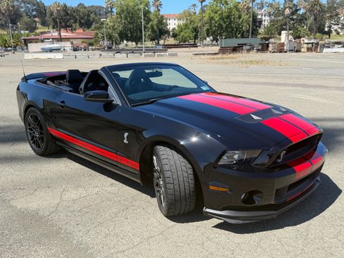 Used 2014 Ford Mustang Shelby GT500 w/ Equipment Group 821A RWD image 5