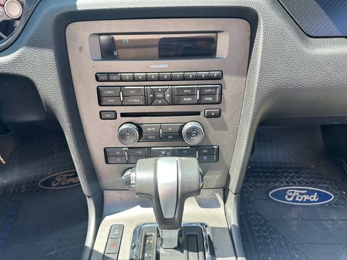 Used 2012 Ford Mustang GT Premium image 13