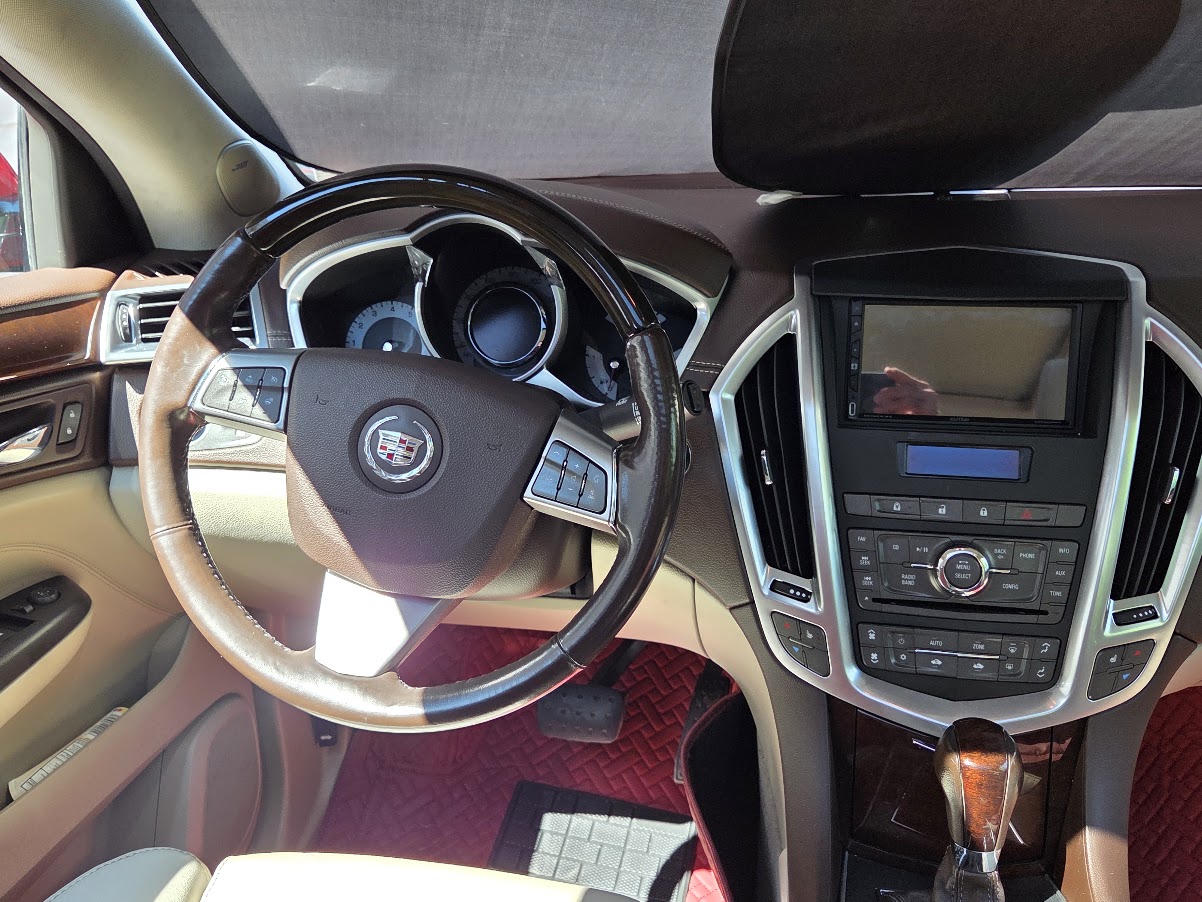 Used 2012 Cadillac SRX Luxury FWD image 11