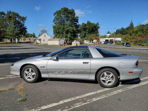 Used 1997 Chevrolet Camaro Z28 w/ Preferred Equipment Group 2 RWD image 4