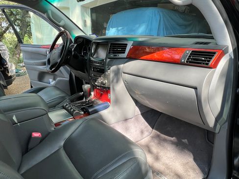 Used 2008 Lexus LX 570 4WD image 12