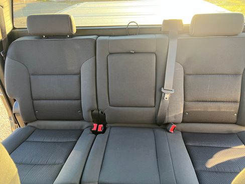 Used 2018 Chevrolet Silverado 1500 LT w/ All Star Edition image 17