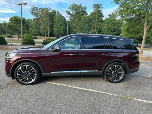 Used 2021 Lincoln Aviator Reserve w/ Equipment Group 201A AWD/4WD image 2