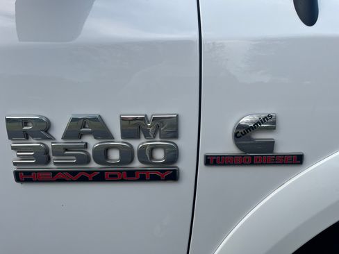 Used 2018 RAM 3500 Laramie image 2
