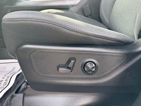 Used 2021 RAM 1500 Big Horn image 16