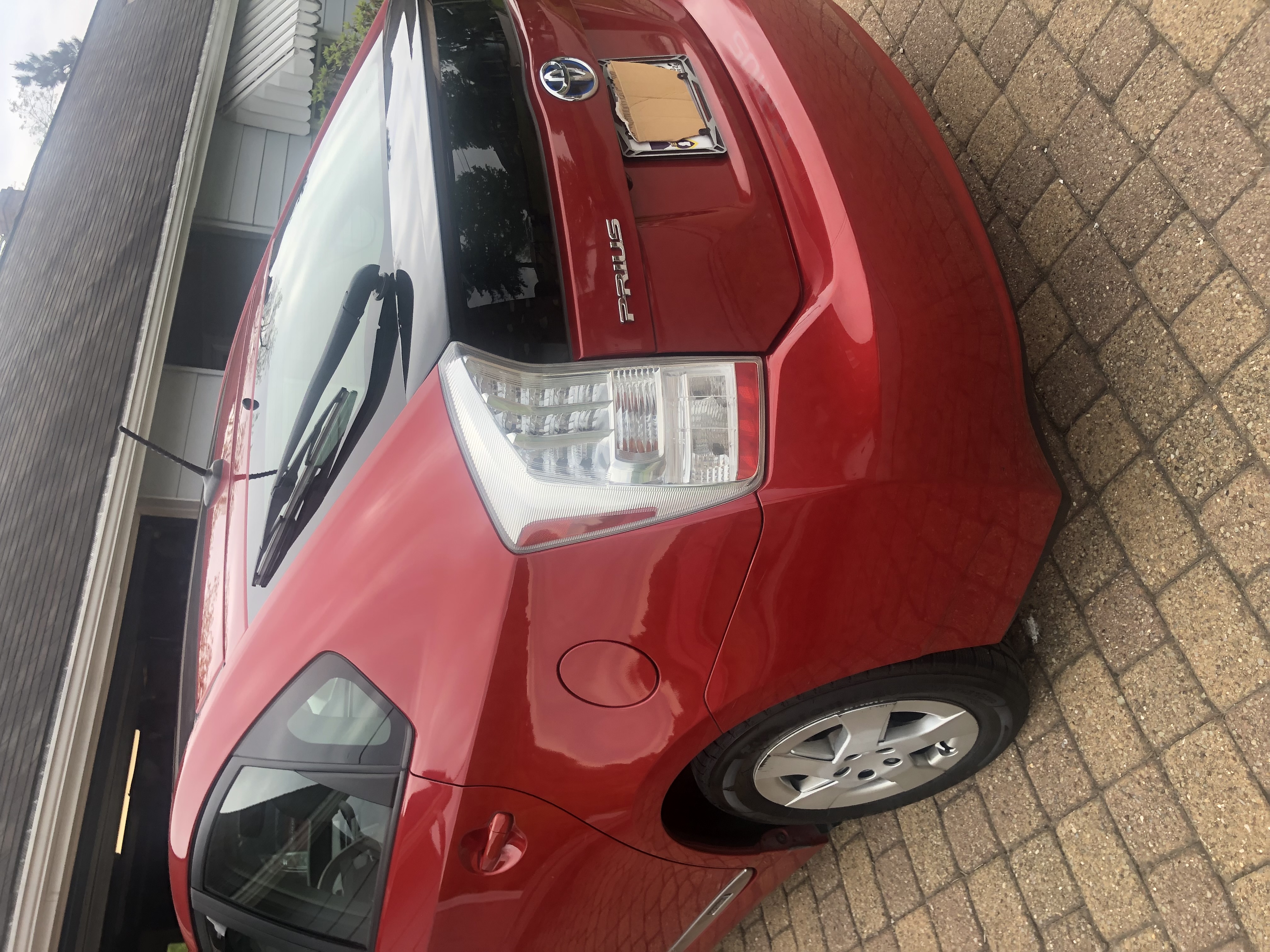 Used 2011 Toyota Prius Four w/ Solar Roof Pkg FWD image 2