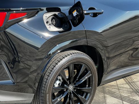 Used 2022 Lexus NX 450h+ F Sport image 13