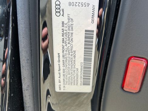 Used 2025 Audi RS 6 performance AWD/4WD image 9