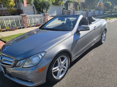 Used 2011 Mercedes-Benz E 350 Cabriolet image 6
