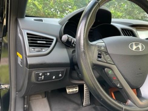 Used 2017 Hyundai Veloster Turbo w/ Tech Package 02 image 22