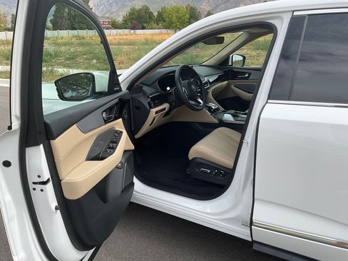 Used 2022 Acura MDX SH-AWD Sport Utility 4D image 10