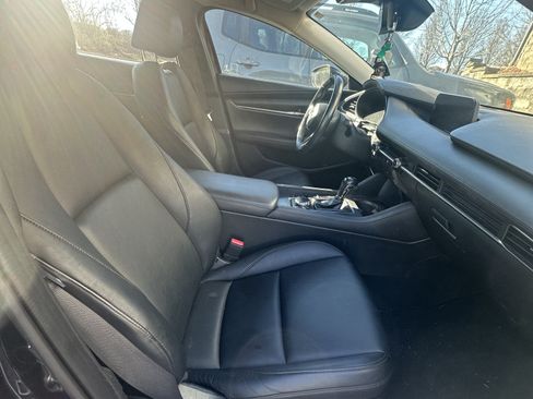 Used 2021 MAZDA MAZDA3 s image 11