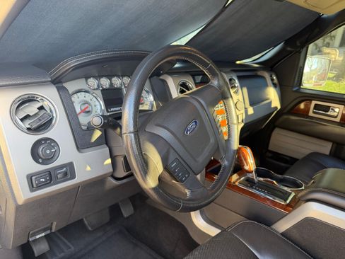 Used 2010 Ford F150 Lariat RWD image 18