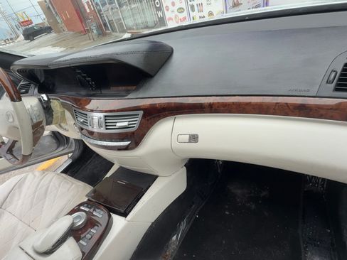 Used 2007 Mercedes-Benz S 550 image 10