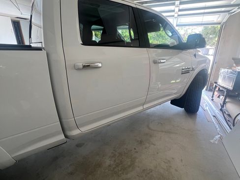 Used 2014 RAM 2500 Laramie AWD/4WD image 17
