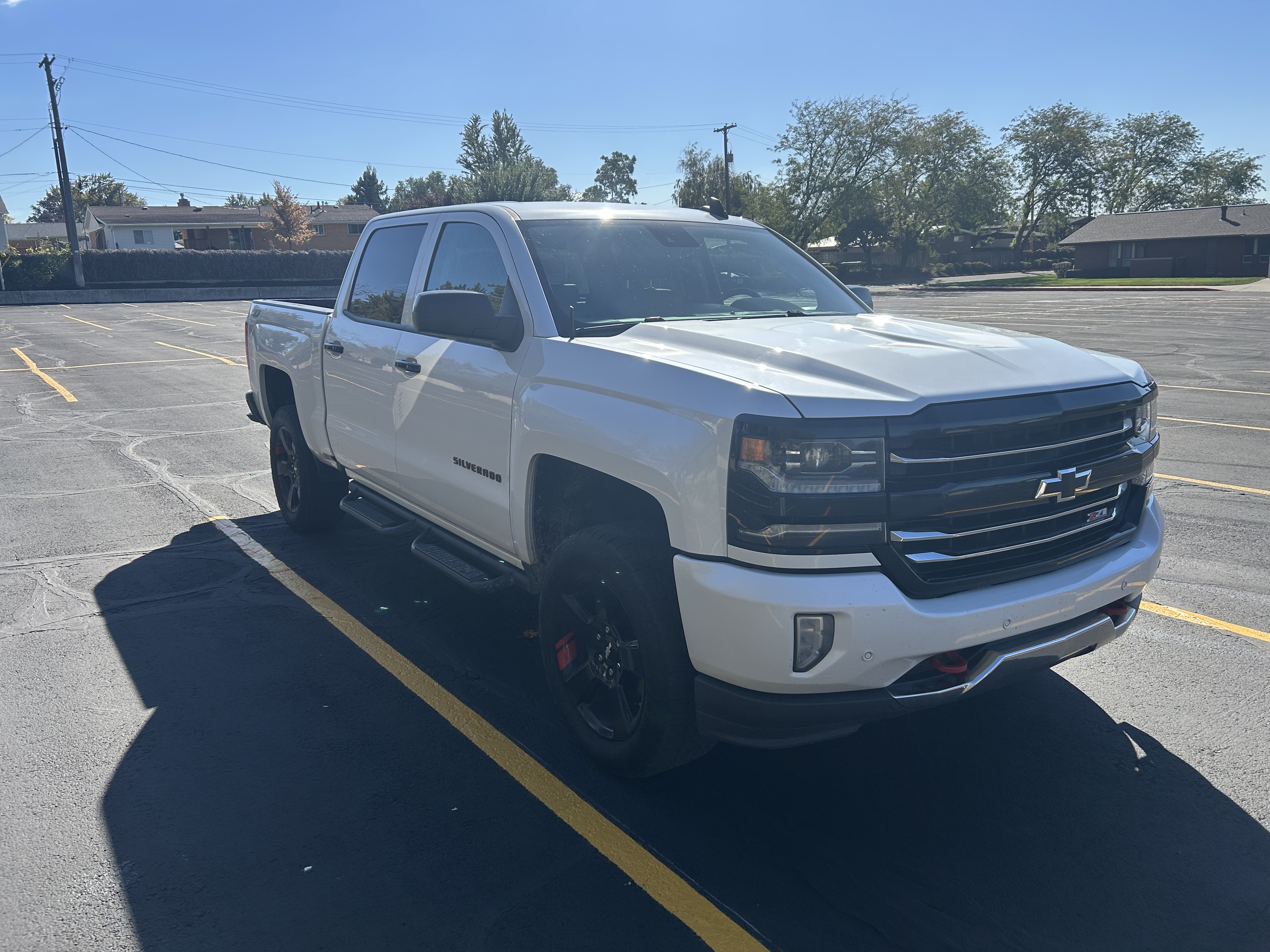 Used 2017 Chevrolet Silverado 1500 LTZ Z71 w/ Redline Edition AWD/4WD image 5