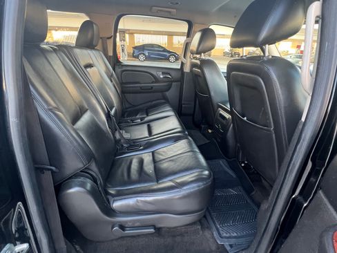 Used 2014 GMC Yukon XL SLT image 12