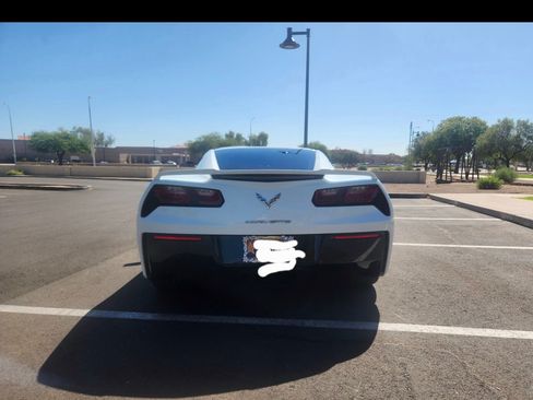 Used 2019 Chevrolet Corvette Stingray Coupe w/ 1LT RWD image 6