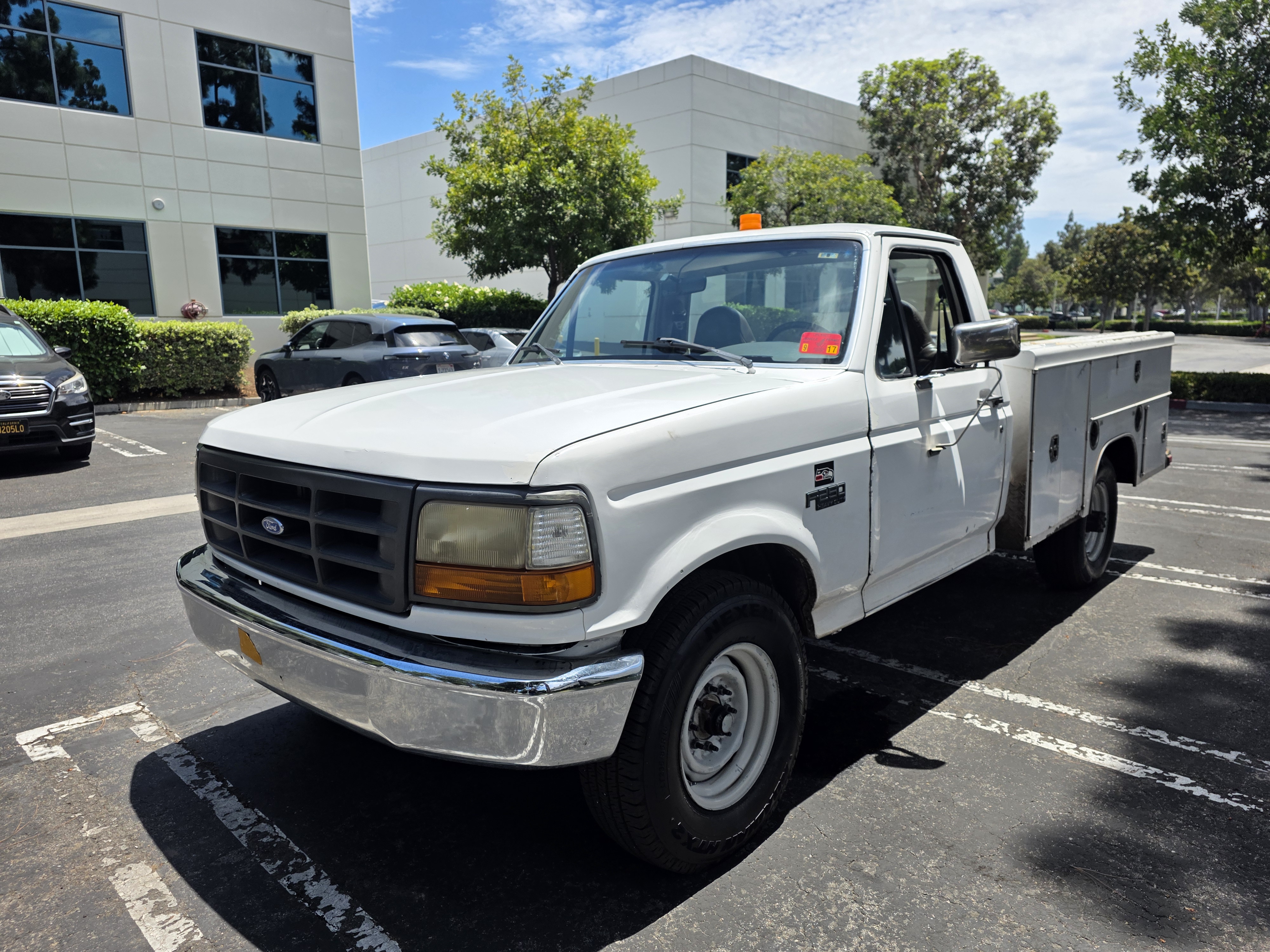 Used 1997 Ford F250 2WD Regular Cab Heavy Duty image 2