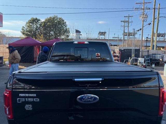 Used 2015 Ford F150 Lariat w/ Equipment Group 502A Luxury AWD/4WD image 2