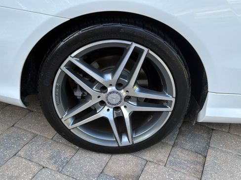 Used 2015 Mercedes-Benz E 550 Cabriolet image 15