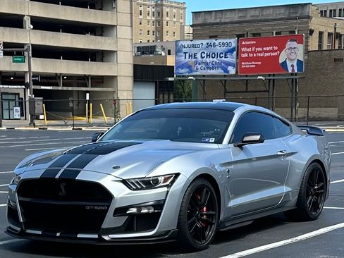 Used 2020 Ford Mustang Shelby GT500 w/ Technology Package RWD image 1