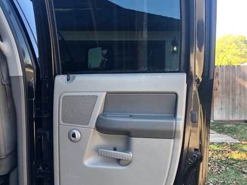 Used 2006 Dodge Ram 3500 Truck SLT image 32