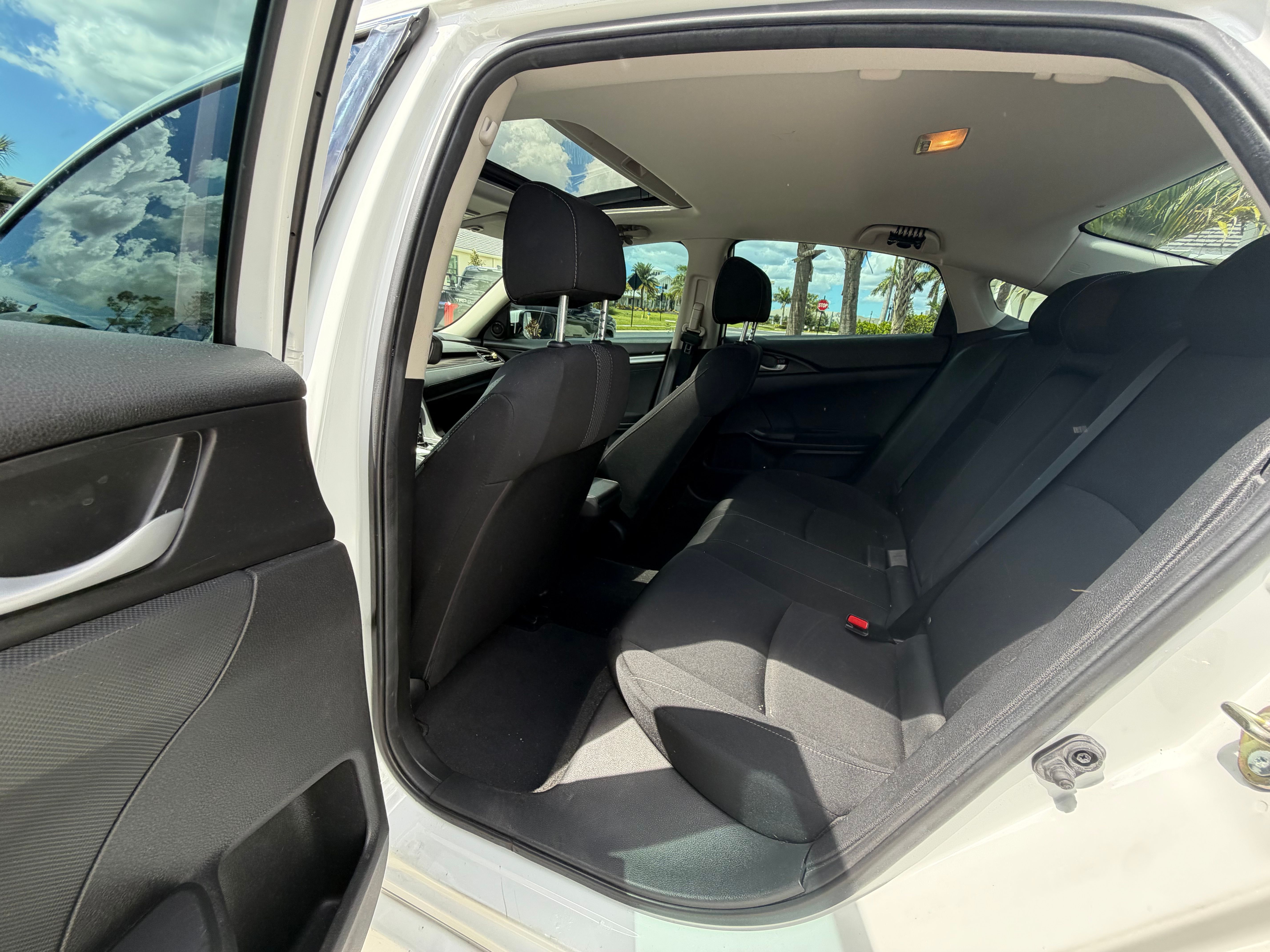 Used 2020 Honda Civic EX image 10