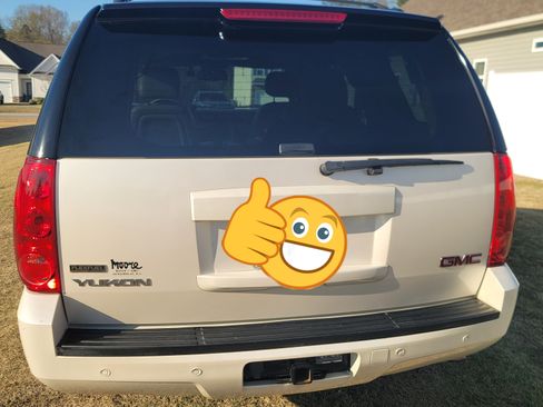 Used 2012 GMC Yukon SLT w/ SLT-2 Equipment Package image 5