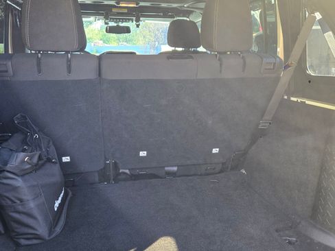 Used 2017 Jeep Wrangler Unlimited Sahara w/ Connectivity Group image 23