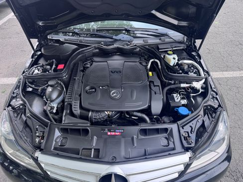 Used 2012 Mercedes-Benz C 350 Sport image 5
