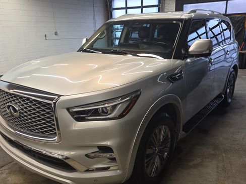 Used 2022 INFINITI QX80 Luxe image 1