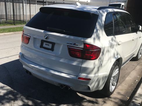 Used 2013 BMW X5 M image 5