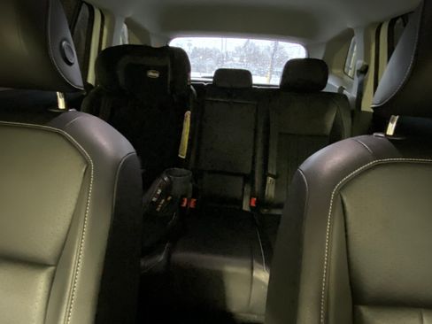 Used 2022 Volkswagen Tiguan SE image 24