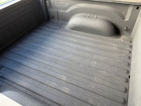 Used 2019 RAM 1500 Laramie AWD/4WD image 21