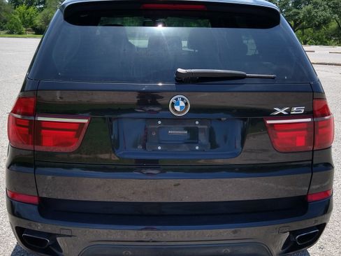 Used 2011 BMW X5 xDrive50i image 4