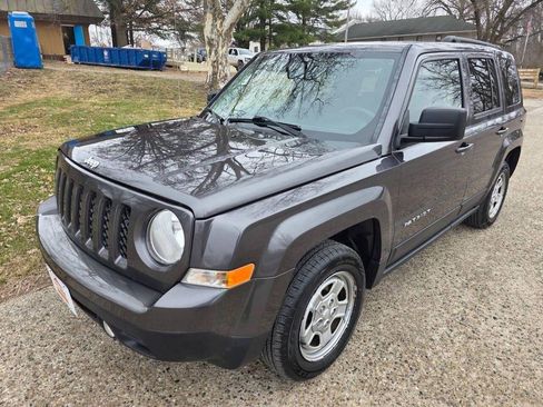 Used 2015 Jeep Patriot Sport w/ Power Value Group image 14