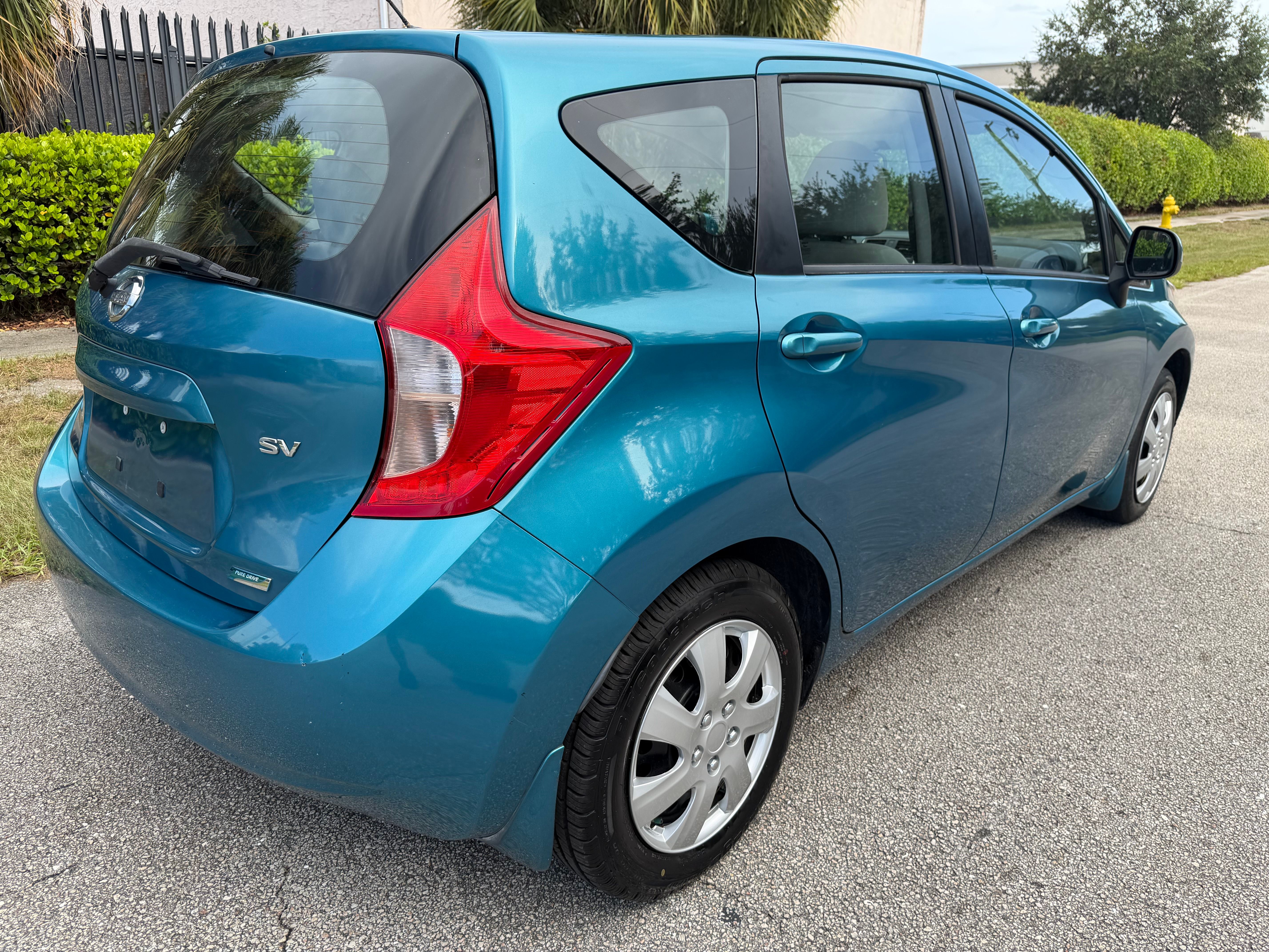 Used 2014 Nissan Versa Note SV FWD image 8