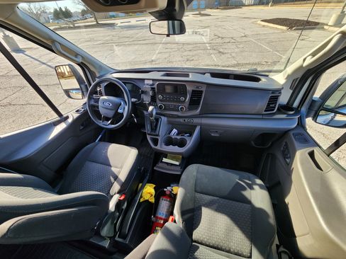 Used 2020 Ford Transit 350 XLT image 6