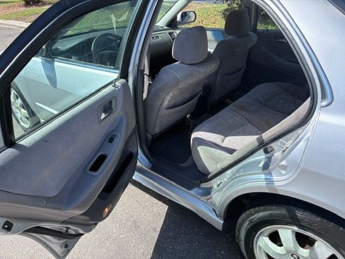 Used 2001 Honda Accord EX image 9