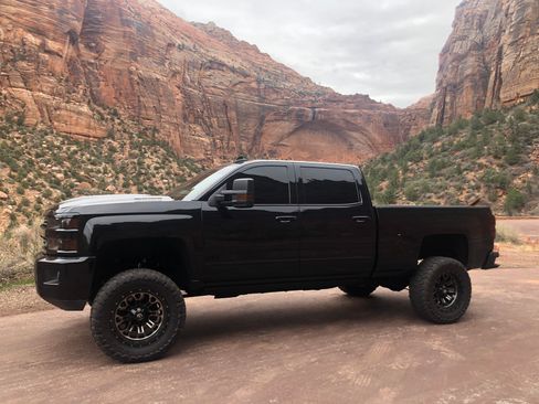 Used 2018 Chevrolet Silverado 2500 LTZ w/ Duramax Plus Package AWD/4WD image 2