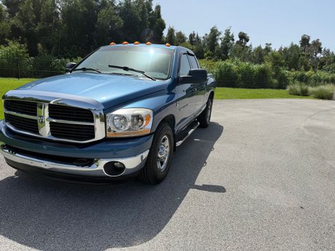 Used 2006 Dodge Ram 2500 Truck SLT w/ Light Group RWD image 4