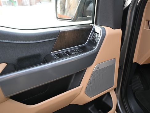 Used 2022 Ford F150 Lariat w/ Equipment Group 501A Mid image 9