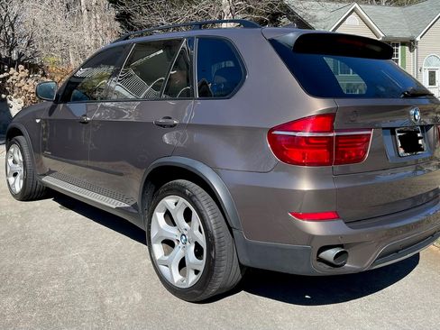 Used 2012 BMW X5 xDrive35i image 4