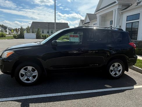 Used 2012 Toyota RAV4 4WD V6 w/ Tow Prep Pkg image 12