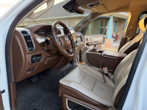 Used 2019 RAM 1500 Laramie image 5