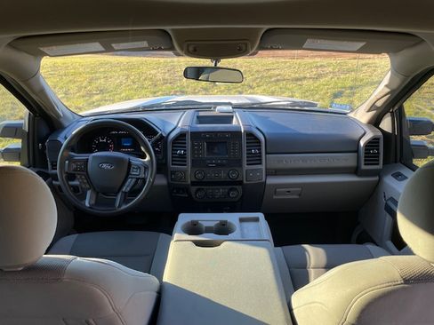 Used 2020 Ford F250 XL w/ STX Appearance Package image 12