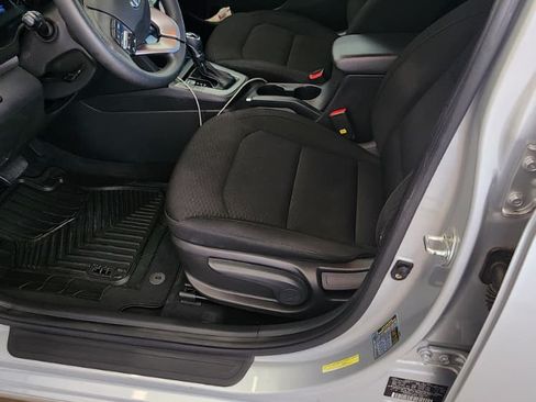 Used 2019 Hyundai Elantra SEL w/ Cargo Package image 8