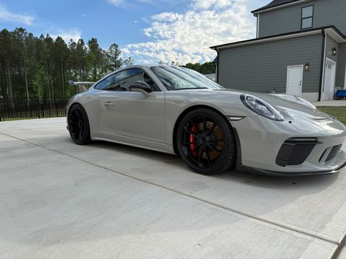 Used 2018 Porsche 911 GT3 image 11